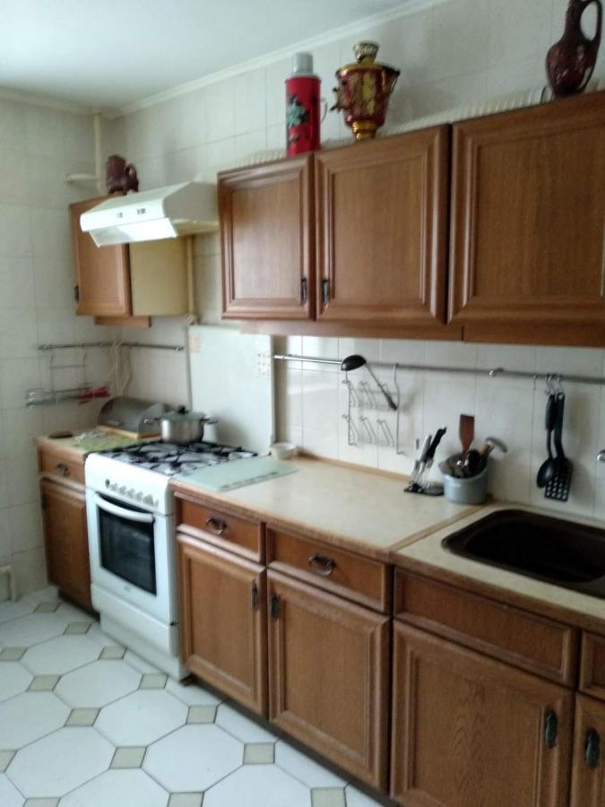 4-X Apartments Center Wi-Fi С 3-Мя Спальнями 95М2 Tjernihiv Exteriör bild